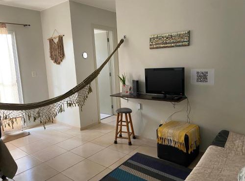 Apto térreo com garagem, quintal condomínio com portaria 24h