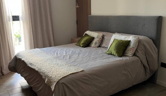 Trendy Loft in Güemes - Walk to Art, Bars & Antiques