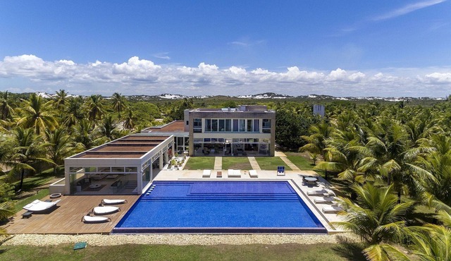Bah450 - Luxurious mansion near the beach in Camaçari