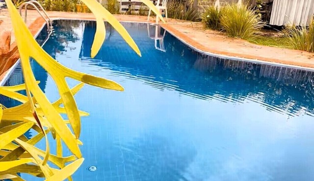 Beach house in Maresias with complete leisure facilities, swimming pool and barbecue.