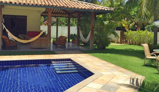 Beachfront Paradise, Spacious House in Guarajuba