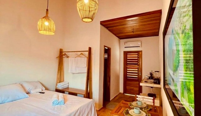 Beautiful Apartment - 2 Blocks from the Beach