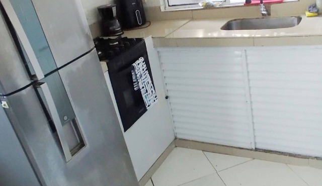 House 5 minutes from Serramar Caraguatatuba shopping mall. in Balneario dos Golfinhos Caraguatatuba