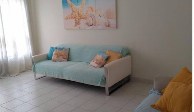 Guarujá Enseada Family Apartment 5 minutes from the beach, your pet is welcome.