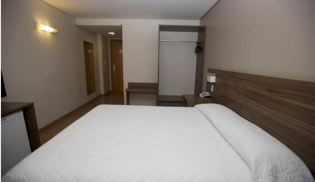 Business-Friendly Retreat w/Sleek Style by Chapecó’s City Center in Chapeco