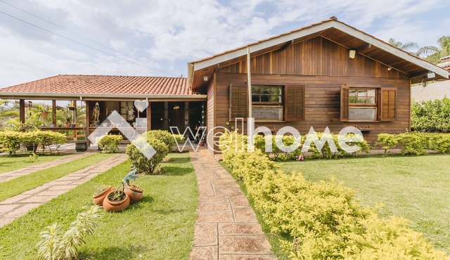 Casa com Ampla Área Verde e Piscina em Itupeva