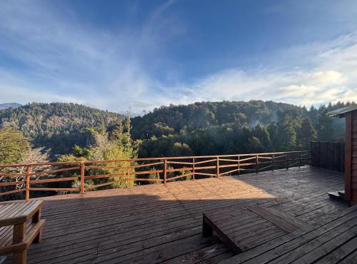 Cabañas en Bariloche con vistas a la montaña, parrilla y cochera