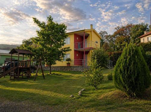 Cabaa del Sol Ground Floor 2 Bedroom Cabin for 6 Guests