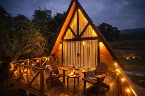 Cabana A Frame Romantica com Banheira e Vista