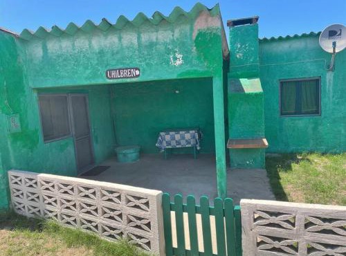 Casa a 20 metros de la playa con parrillero in Aguas Dulces