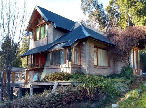 Casa amplia y luminosa