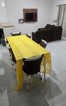 Casa ampla, estrutura e mobilia nova e confortavel