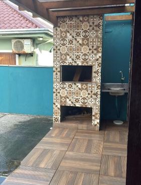 Casa com piscina e próxima ao mar em Imbe in Imbé