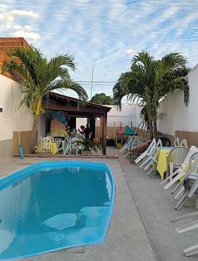 casa com piscina Espaço para laser