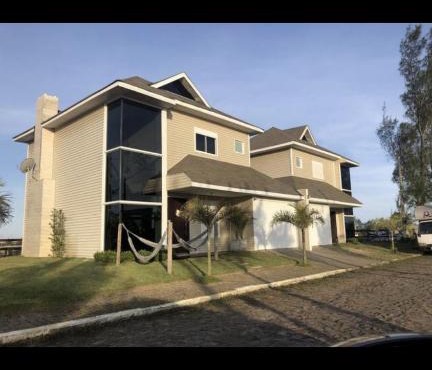 Casa condomínio lagoa cortada