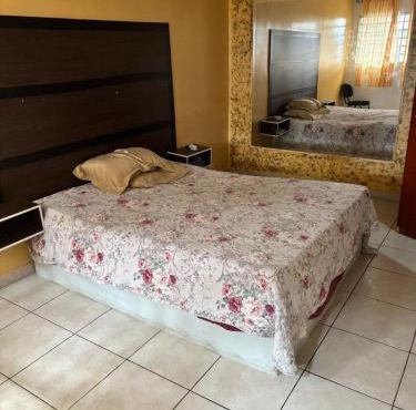 Casa espaçosa para o MotoGP com os amigos!