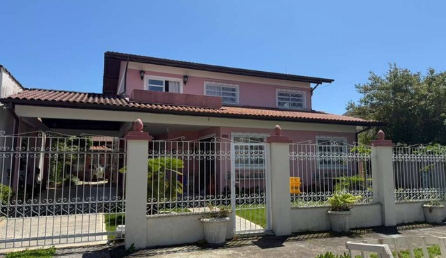 Casa Floripa - Praia Daniela, 5-7 pessoas, 300m da Praia - 4 Estacoes