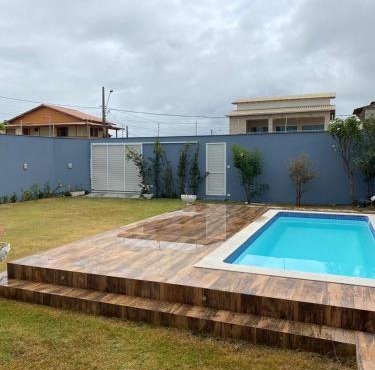 Casa Guriri com piscina ao lado da praia excelente localização