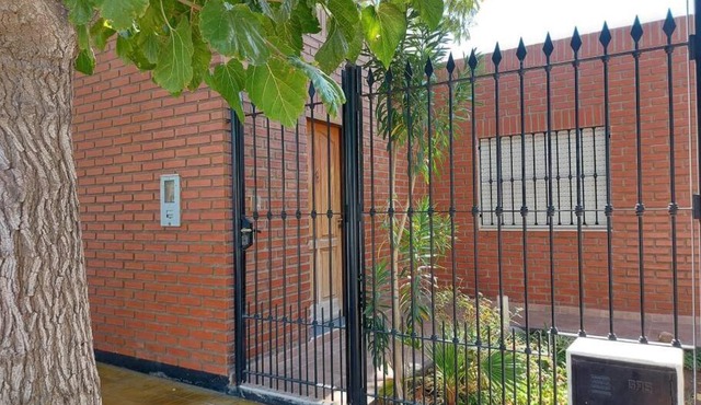 Casa hermosa cómoda en barrio tranquilo