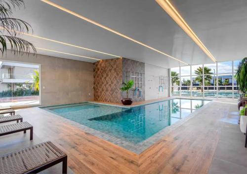 Casa Particular 4 dormitórios em Resort Luxo