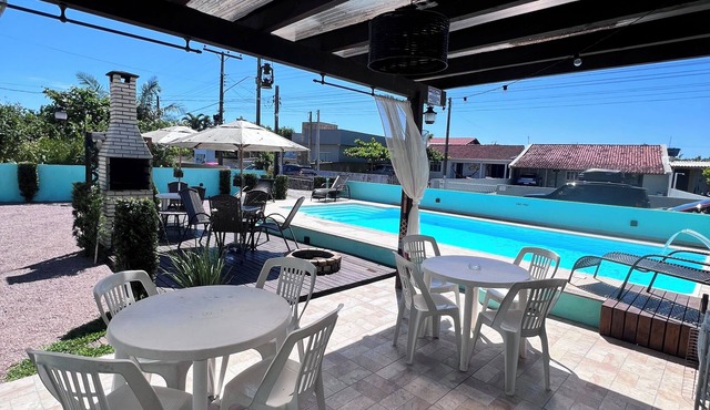 Casa piscina praia da pinheira