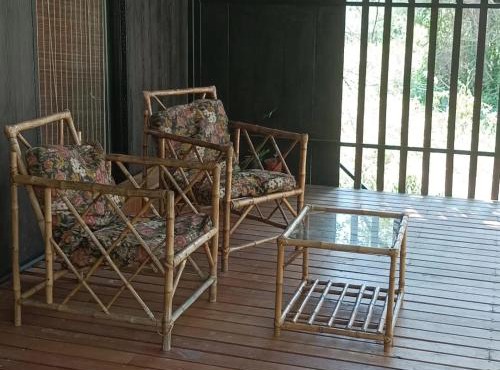 Casita en el río, Mayu Sumaj