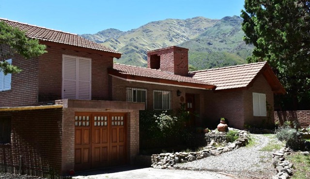 Chalet Tornasol