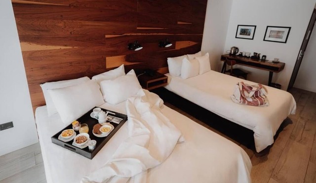 Charming City View Unit | Hot Tub, Sauna & 2 Pools | 0.4 Mi to Asian Art Center