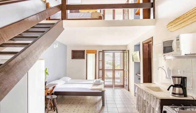 Charming loft with a mezzanine, 2 balconies, and 2 bathrooms