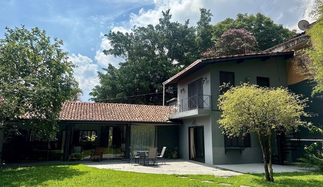Charming & Spacious Home w/Garden | 2BR in Carapicuíba