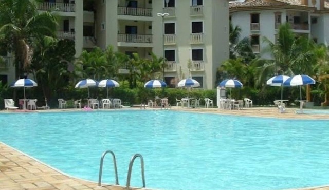 cond. Wembley Tennis Ubatuba apartment with pool view, 150 meters from the beach. Porpoises