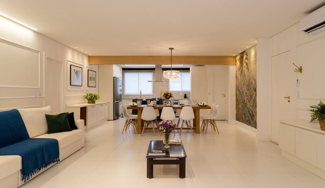 Contemporary Luxury Open-Plan Apartment with all-new state of the art appliances