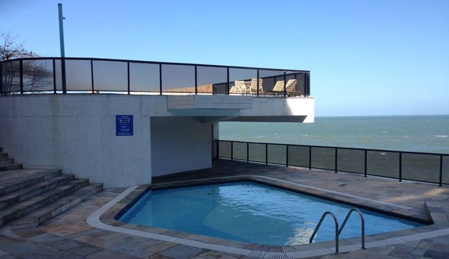 Costão das Tartarugas-80 m.do sea. 5 pools. wifi- Netflix 3 bedrooms. 8 adults. 2 large.