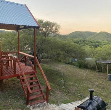 CUYEN LA SERRANITA Cabaña Dormi DLX 2 personas