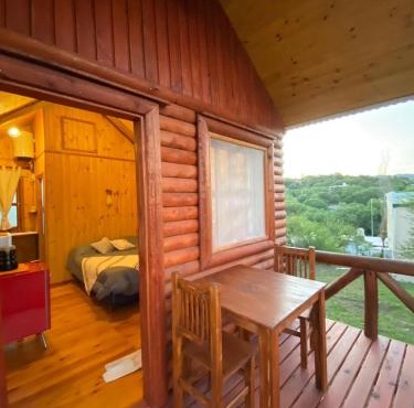 CUYEN LA SERRANITA Dormi DLX Cabin para 2 Personas