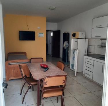 Departamento 626,PB 4 Personas, N 2 SANTA TERESITA wifi cable gas natural