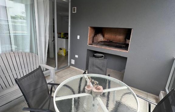 Departamento impecable ,complejo cerrado, asador y pileta