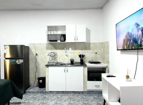 Departamento sobre Av San Jose 3