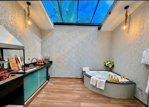 Duplex com SPA privativo na Praia Mutá - Vila Sol