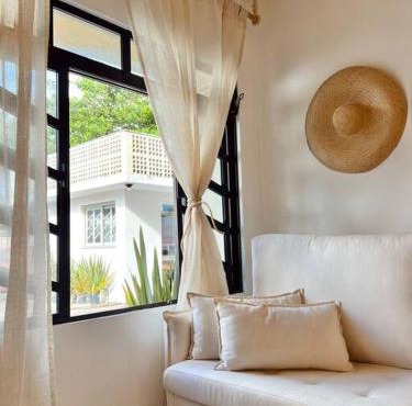 Duplex vista mar no sul da ilha com acesso direto à praia