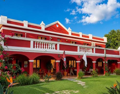 El Crestón Hotel
