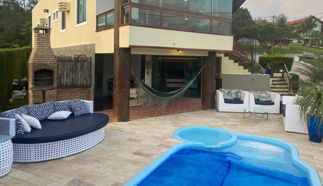 Excellent Country House (Panoramic View to Town and Mountain)