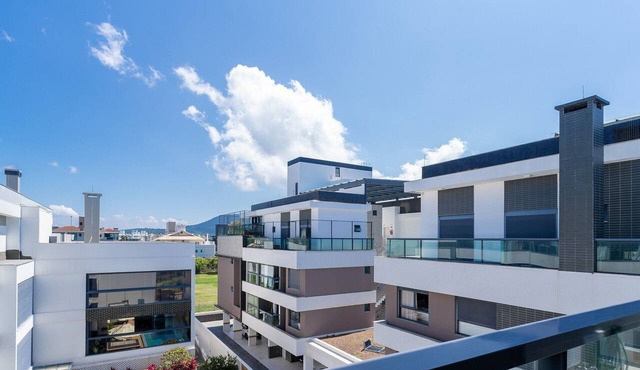 Exclusive Penthouse With Panoramic View Irb0402 in Florianópolis