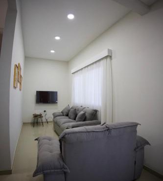 Executive House 3BR Luque Near the Airport
