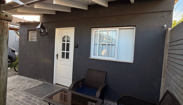 Ezeiza Victoria Barrio Uno, only 5' min from Ezeiza airport.