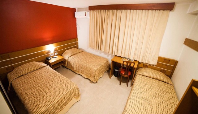 Family-Friendly Stay w/Free-Breakfast | 1.2mi to Cathedral & City Attractions