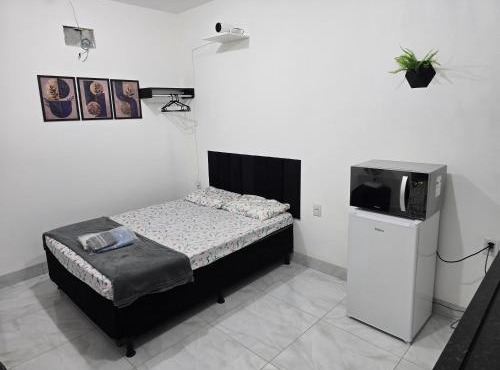Flat 04 com lavanderia na entrada e feira as domingo e quartas