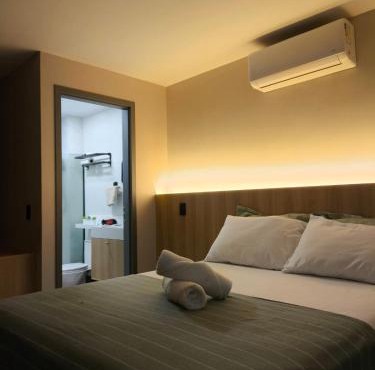 Flat 4 Mares - Refugio a dois - Com piscina e estacionamento em Intermares