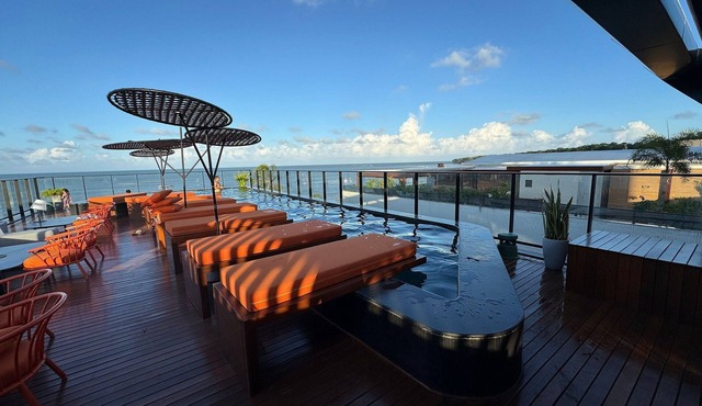 Flat beira-mar Cabo Branco com rooftop AH215