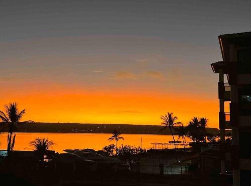 Flat luxuoso -Resort beira lago com a vista incrível